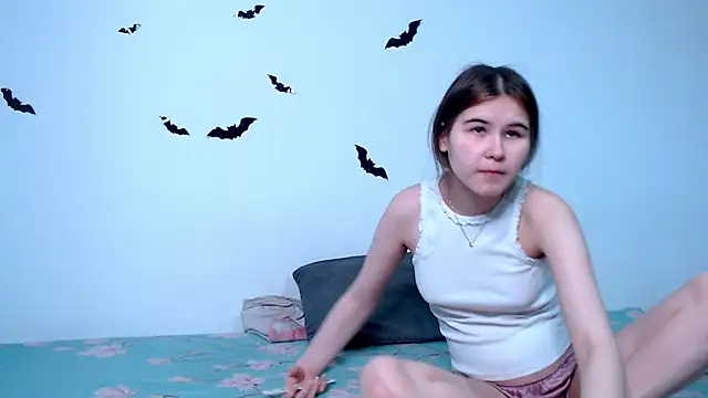 Snapshot of litle_owl chatting on 11/14/25, 11:35 litle owl online show from 11/14/25, 11:35