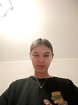 Snapshot of litle_owl chatting on 03/19/26, 01:26 litle owl online show from 03/19/26, 01:26