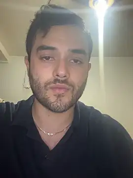 Snapshot of acmello83 chatting on 03/26/26, 03:56 acmello83 online show from 03/26/26, 03:56