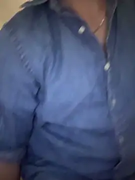 Snapshot of acmello83 chatting on 03/29/26, 08:53 acmello83 online show from 03/29/26, 08:53