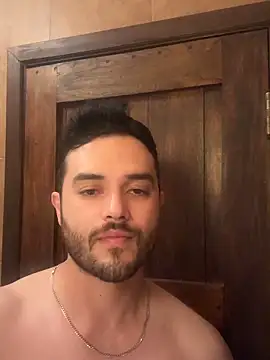 Snapshot of acmello83 chatting on 04/28/26, 03:55 acmello83 online show from 04/28/26, 03:55