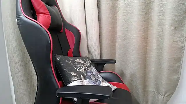 niya-cute online show from 01/13/26, 02:33