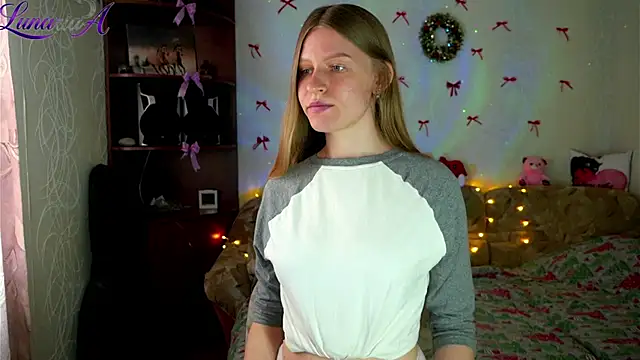 Snapshot of Luntryy chatting on 04/22/26, 07:44 Luntryy online show from 04/22/26, 07:44