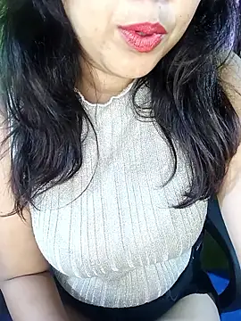 Ishani Baby online show from 11/24/25, 04:18