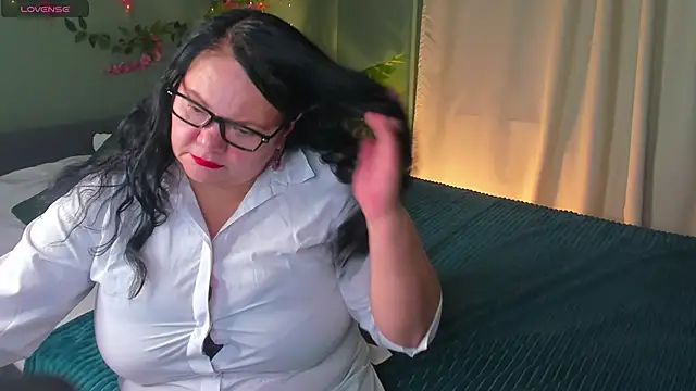 Snapshot of sandra_jackson chatting on 10/09/25, 02:53 sandra jackson online show from 10/09/25, 02:53