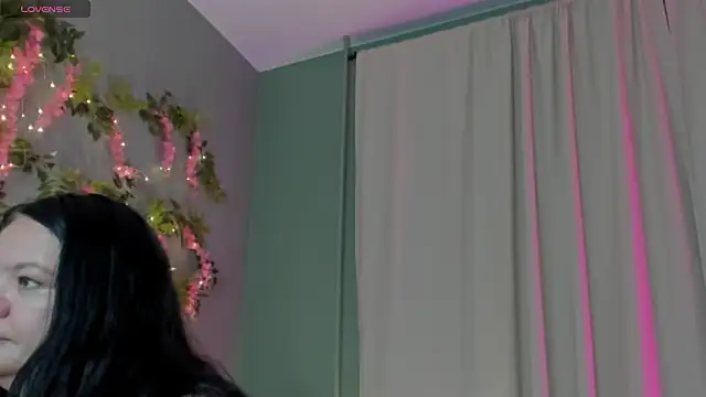 Snapshot of sandra_jackson chatting on 11/06/25, 02:34 sandra jackson online show from 11/06/25, 02:34