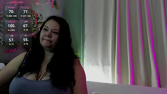 Snapshot of sandra_jackson chatting on 11/14/25, 02:54 sandra jackson online show from 11/14/25, 02:54