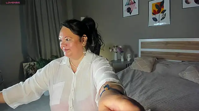 Snapshot of sandra_jackson chatting on 06/07/26, 02:59 sandra jackson online show from 06/07/26, 02:59