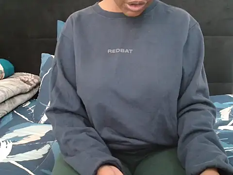 Snapshot of CreamySexyPussy chatting on 10/21/25, 07:20 CreamySexyPussy online show from 10/21/25, 07:20