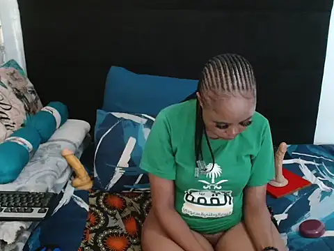 Snapshot of CreamySexyPussy chatting on 11/28/25, 07:27 CreamySexyPussy online show from 11/28/25, 07:27