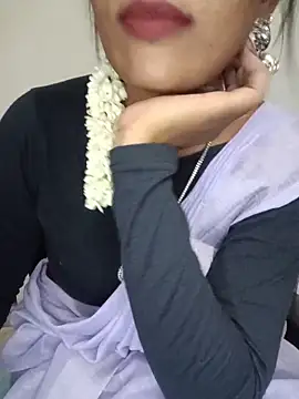 Snapshot of Tamil_kavinila chatting on 05/30/26, 05:37 Tamil kavinila online show from 05/30/26, 05:37