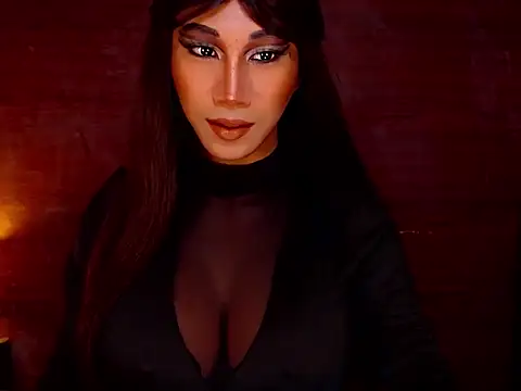 Snapshot of JayeTan chatting on 10/10/25, 01:48 JayeTan online show from 10/10/25, 01:48