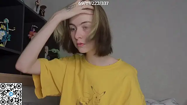 Snapshot of bertamimi chatting on 10/31/25, 06:31 bertamimi online show from 10/31/25, 06:31