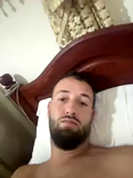 Snapshot of amnnnnnnnnnnn chatting on 10/23/25, 12:26 amnnnnnnnnnnn online show from 10/23/25, 12:26