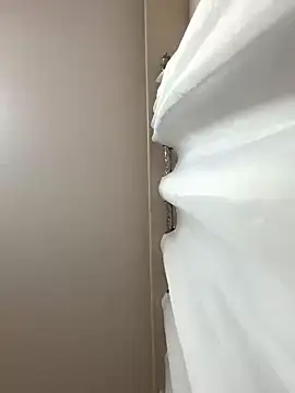 Snapshot of amnnnnnnnnnnn chatting on 11/01/25, 06:32 amnnnnnnnnnnn online show from 11/01/25, 06:32