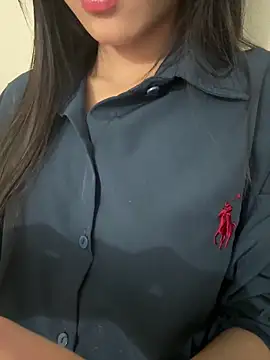 Snapshot of Desi_sara chatting on 03/04/26, 06:08 Desi sara online show from 03/04/26, 06:08