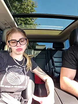 Snapshot of Couplexxx10@xh chatting on 09/15/25, 07:19 Couplexxx10xh online show from 09/15/25, 07:19