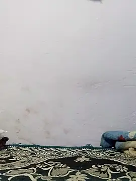 poojam93 online show from 10/17/25, 01:35