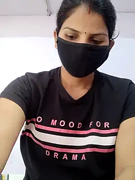 poojam93 online show from 11/19/25, 02:55