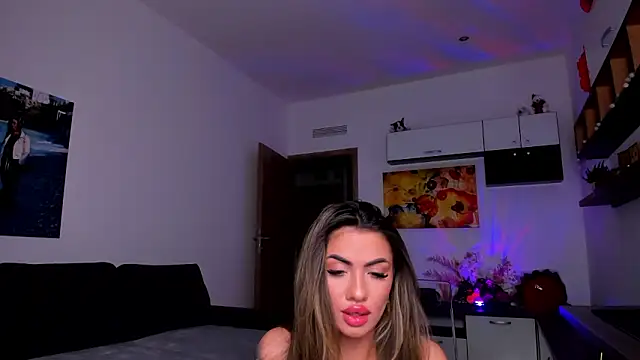 Snapshot of tina_kart3r chatting on 03/20/26, 10:14 tina kart3r online show from 03/20/26, 10:14