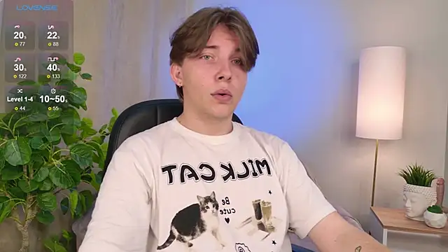 Snapshot of Robby_Manson chatting on 09/29/25, 02:00 Robby Manson online show from 09/29/25, 02:00