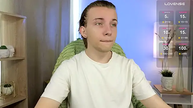 Snapshot of Robby_Manson chatting on 11/08/25, 07:52 Robby Manson online show from 11/08/25, 07:52