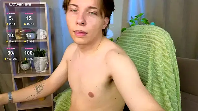 Snapshot of Robby_Manson chatting on 11/14/25, 05:50 Robby Manson online show from 11/14/25, 05:50