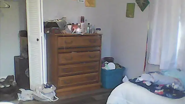sarahkat86 online show from 05/13/26, 10:49