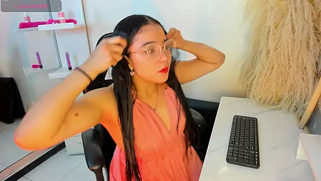 Snapshot of CamiJones chatting on 09/10/25, 11:54 CamiJones online show from 09/10/25, 11:54