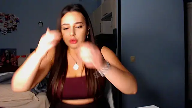 Snapshot of NikiWhite chatting on 09/24/25, 10:24 NikiWhite online show from 09/24/25, 10:24