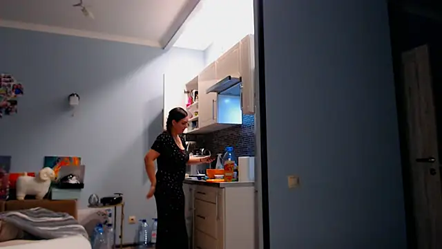 Snapshot of NikiWhite chatting on 10/07/25, 01:03 NikiWhite online show from 10/07/25, 01:03