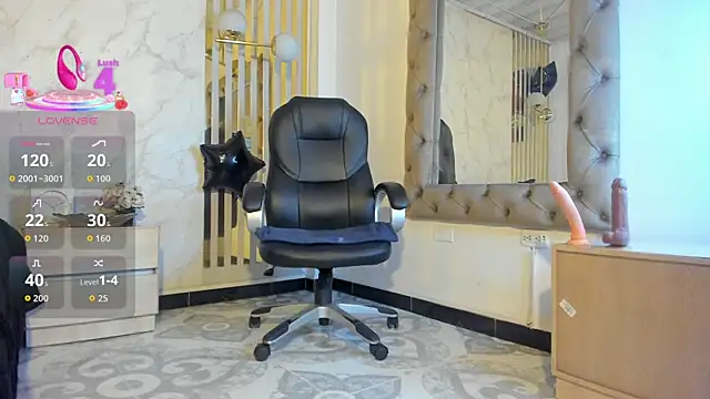 Snapshot of Ariagh_ chatting on 12/17/25, 07:31 Ariagh online show from 12/17/25, 07:31