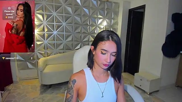 Snapshot of hellen_tease chatting on 07/01/26, 12:29 hellen tease online show from 07/01/26, 12:29