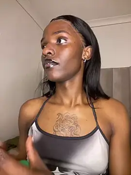 Trans fairy online show from 12/18/25, 08:15