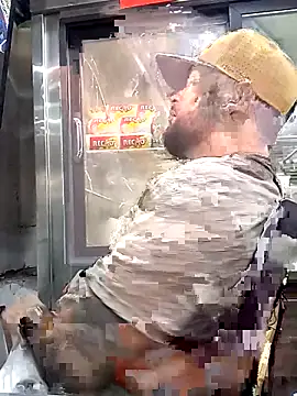 Snapshot of Catire10_ chatting on 10/31/25, 01:45 Catire10 online show from 10/31/25, 01:45