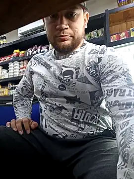 Snapshot of Catire10_ chatting on 11/28/25, 03:25 Catire10 online show from 11/28/25, 03:25