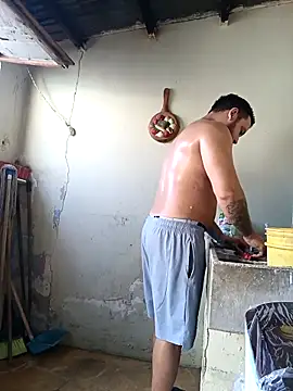 Snapshot of Catire10_ chatting on 04/07/26, 07:03 Catire10 online show from 04/07/26, 07:03