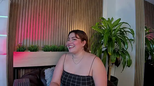 AdelaTaylor online show from 10/08/25, 07:44