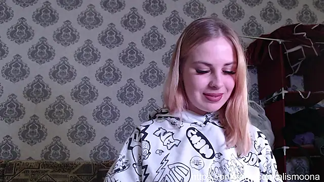 Snapshot of Alismoona chatting on 03/08/26, 06:34 Alismoona online show from 03/08/26, 06:34