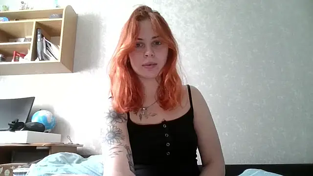 Snapshot of Alismoona chatting on 04/19/26, 09:19 Alismoona online show from 04/19/26, 09:19