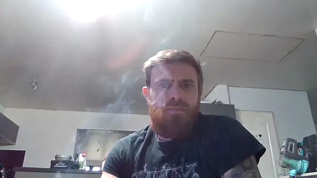 Snapshot of Bikerhot883hd chatting on 01/11/26, 02:44 Bikerhot883hd online show from 01/11/26, 02:44