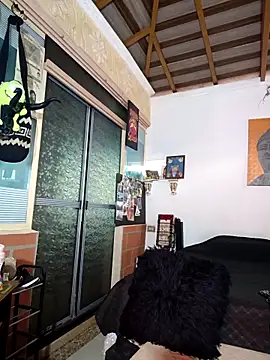 Snapshot of Katya_Bridge2 chatting on 10/08/25, 09:12 Katya Bridge2 online show from 10/08/25, 09:12