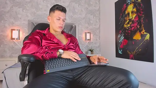 Snapshot of niklas_braun chatting on 09/25/25, 08:01 niklas braun online show from 09/25/25, 08:01