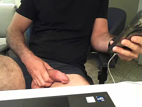 XUCRUTES42 online show from 02/02/26, 09:46