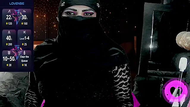 SultanaLayla online show from 12/02/25, 07:53