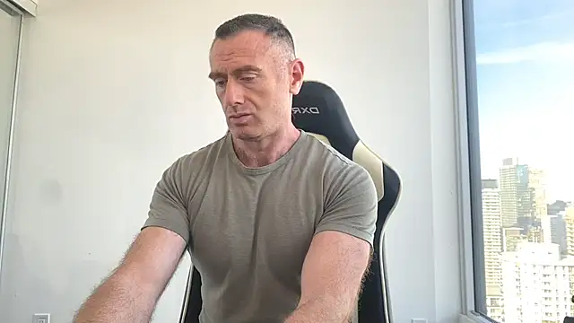 Snapshot of TheDonnyBasilisk chatting on 10/10/25, 01:10 TheDonnyBasilisk online show from 10/10/25, 01:10