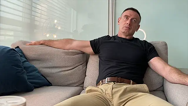 Snapshot of TheDonnyBasilisk chatting on 11/24/25, 09:58 TheDonnyBasilisk online show from 11/24/25, 09:58