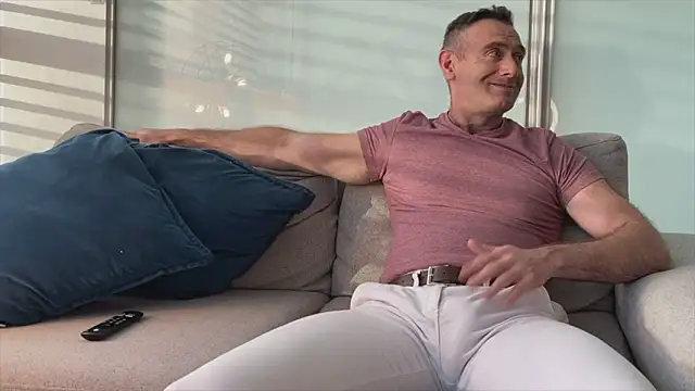 Snapshot of TheDonnyBasilisk chatting on 11/25/25, 10:43 TheDonnyBasilisk online show from 11/25/25, 10:43