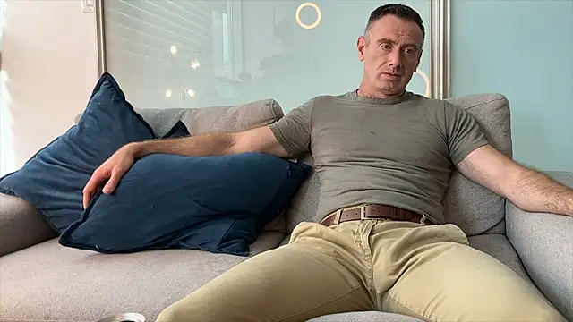 Snapshot of TheDonnyBasilisk chatting on 11/27/25, 06:54 TheDonnyBasilisk online show from 11/27/25, 06:54