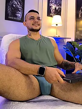 Marco Vega online show from 04/08/26, 04:07